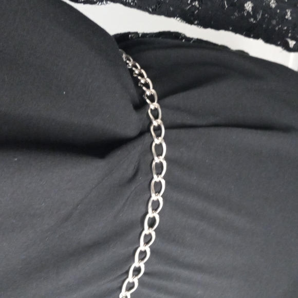 Silvertone Belt or Neckless with Rhinestones & Heart 22" to 32" - Picture 2 of 4